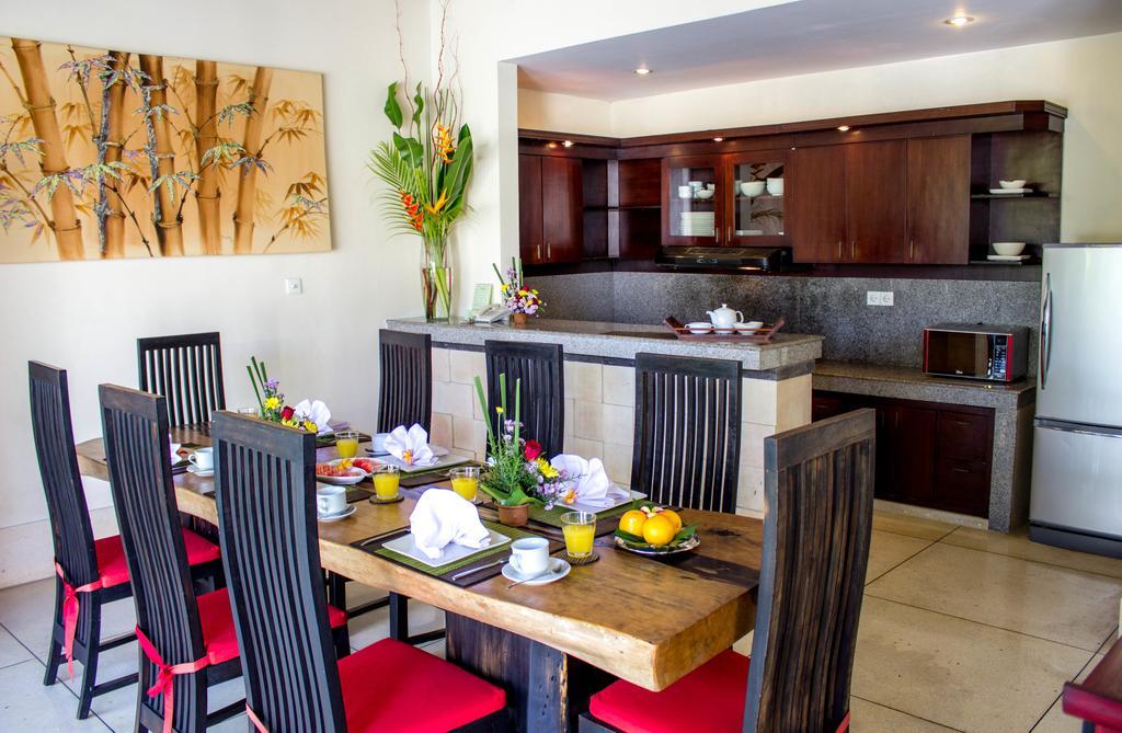 Arwana Estate Villa Seminyak Buitenkant foto