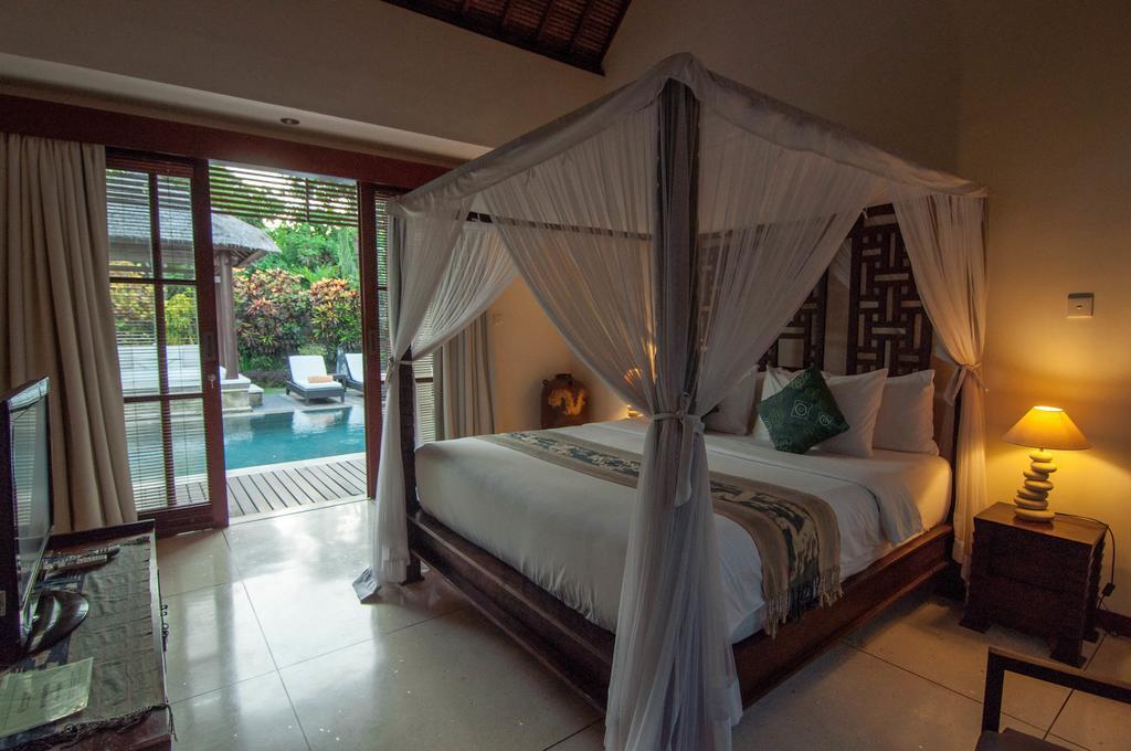 Arwana Estate Villa Seminyak Buitenkant foto