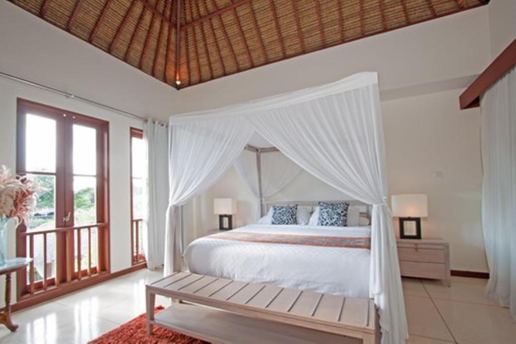 Arwana Estate Villa Seminyak Buitenkant foto