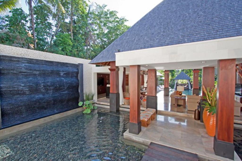 Arwana Estate Villa Seminyak Buitenkant foto