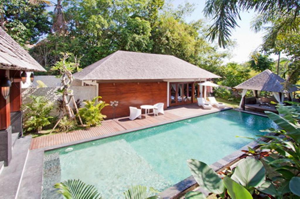 Arwana Estate Villa Seminyak Buitenkant foto